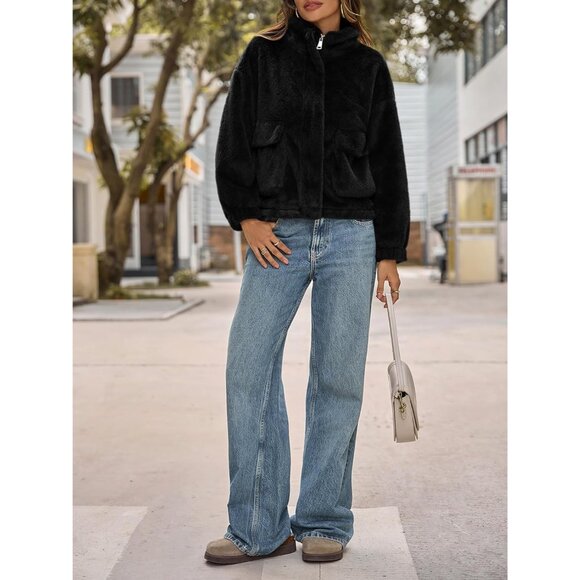 Luxurious Women's Cropped Faux Fur Jacket with Snug Cuffs - Winter Essential - Picture 4 of 5